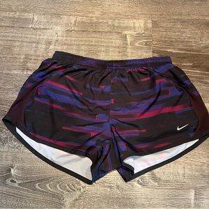 Like New Nike Women’s Run Shorts Medium